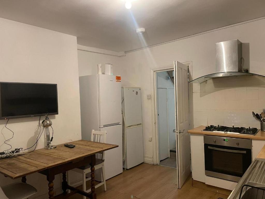 Guest House Balham, South London Spacious, Lambert, 6 Rooms Available Værelse billede